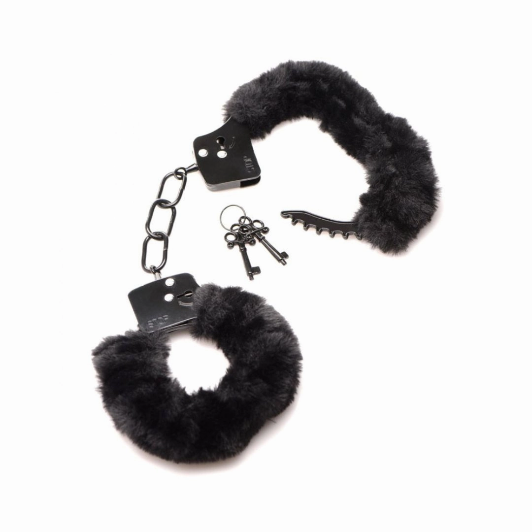 Master Series Cuffed in Fur