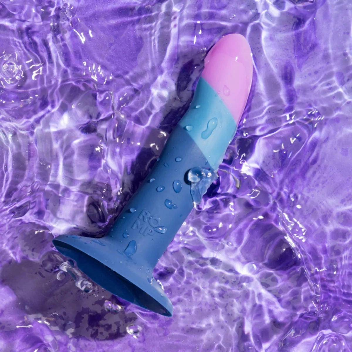 Piccolo - Non-Vibrating Silicone Dildo   Adjustable Harness Pegging Kit