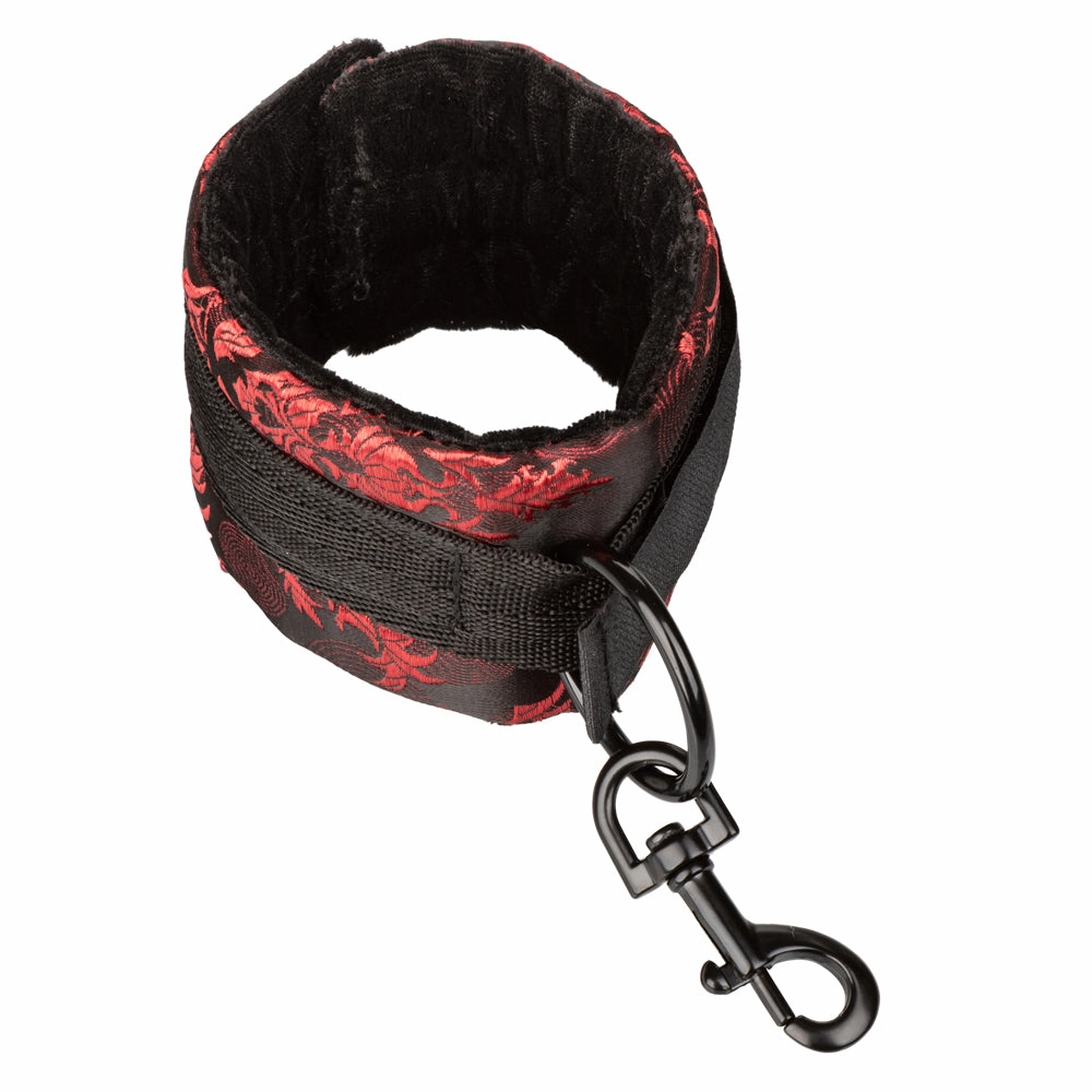 Scandal Hog Tie Bondage Cuffs Set